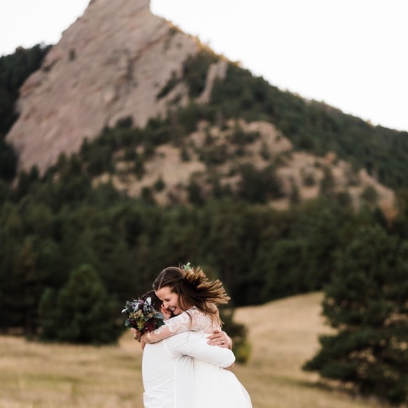 Meet your seller! 🎀 - Picture 5 of 5